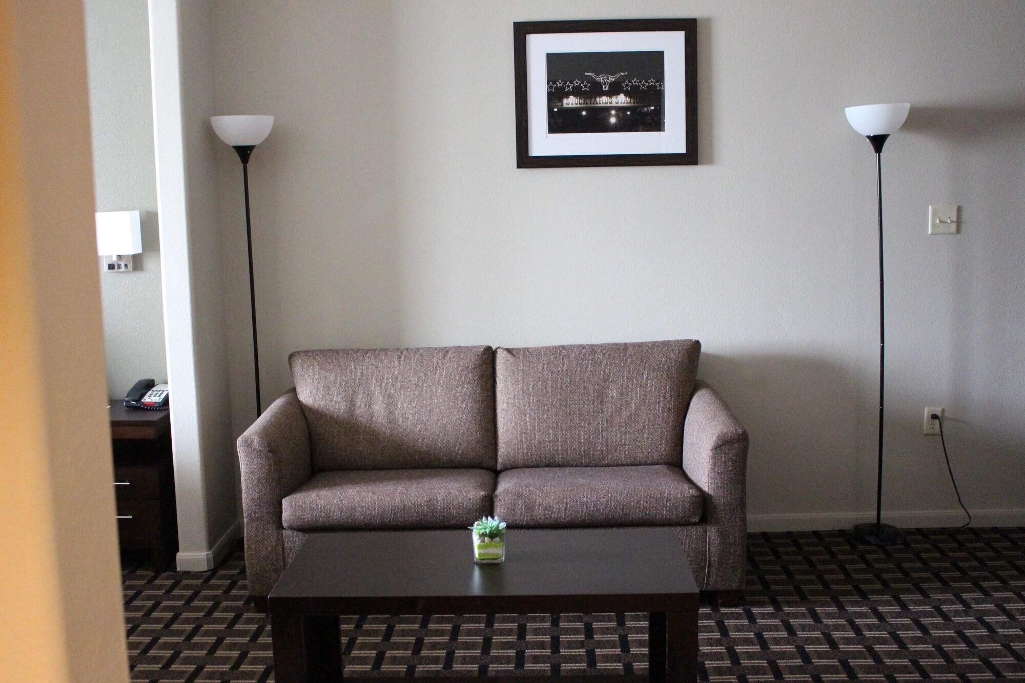 Baymont By Wyndham Columbus Hotel Екстериор снимка