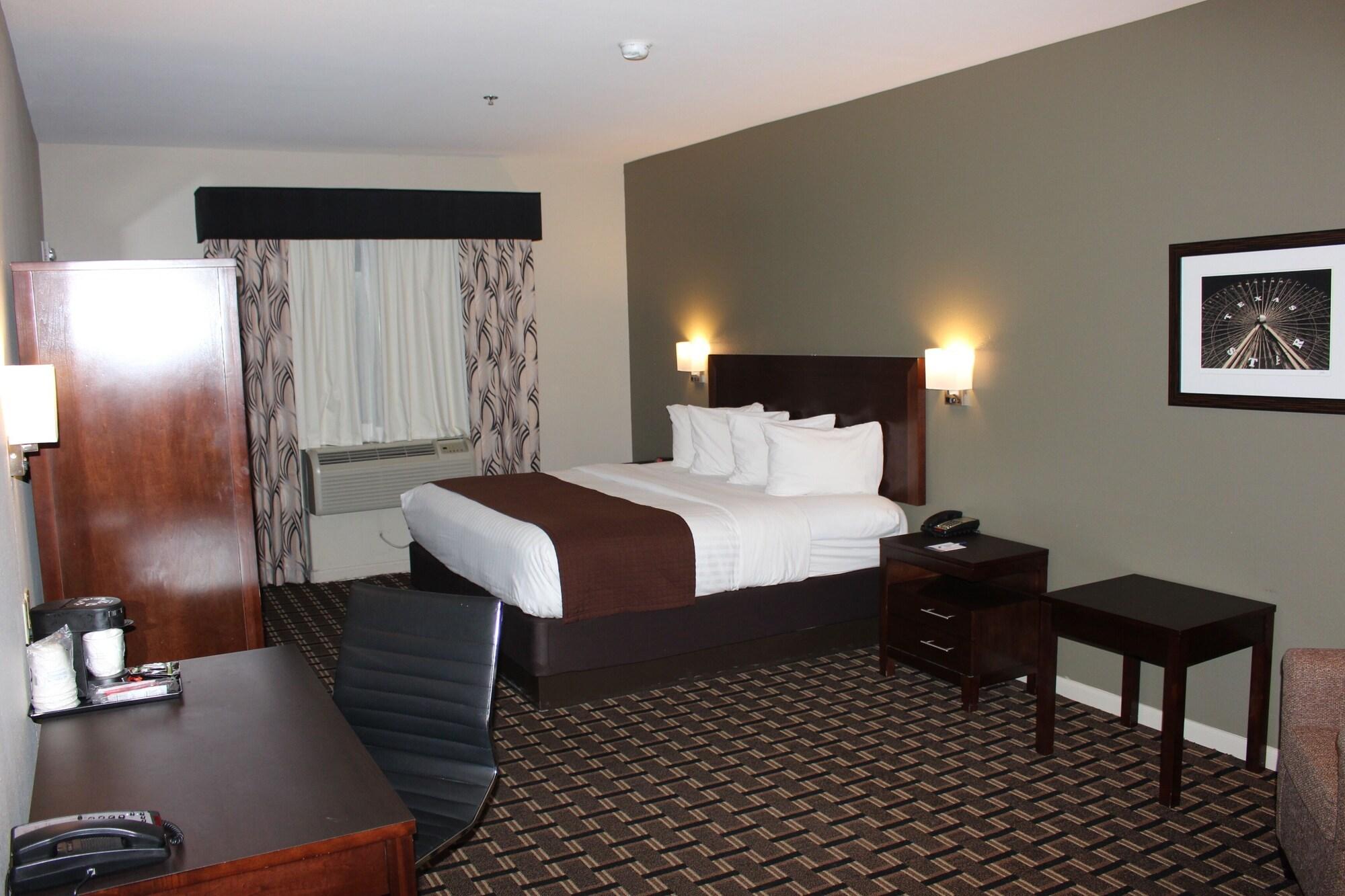 Baymont By Wyndham Columbus Hotel Екстериор снимка
