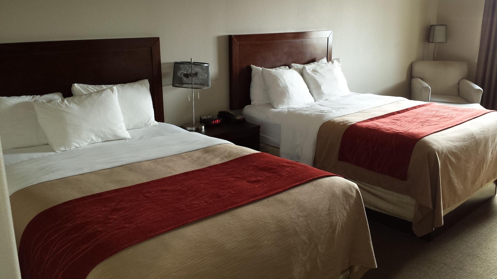 Baymont By Wyndham Columbus Hotel Екстериор снимка