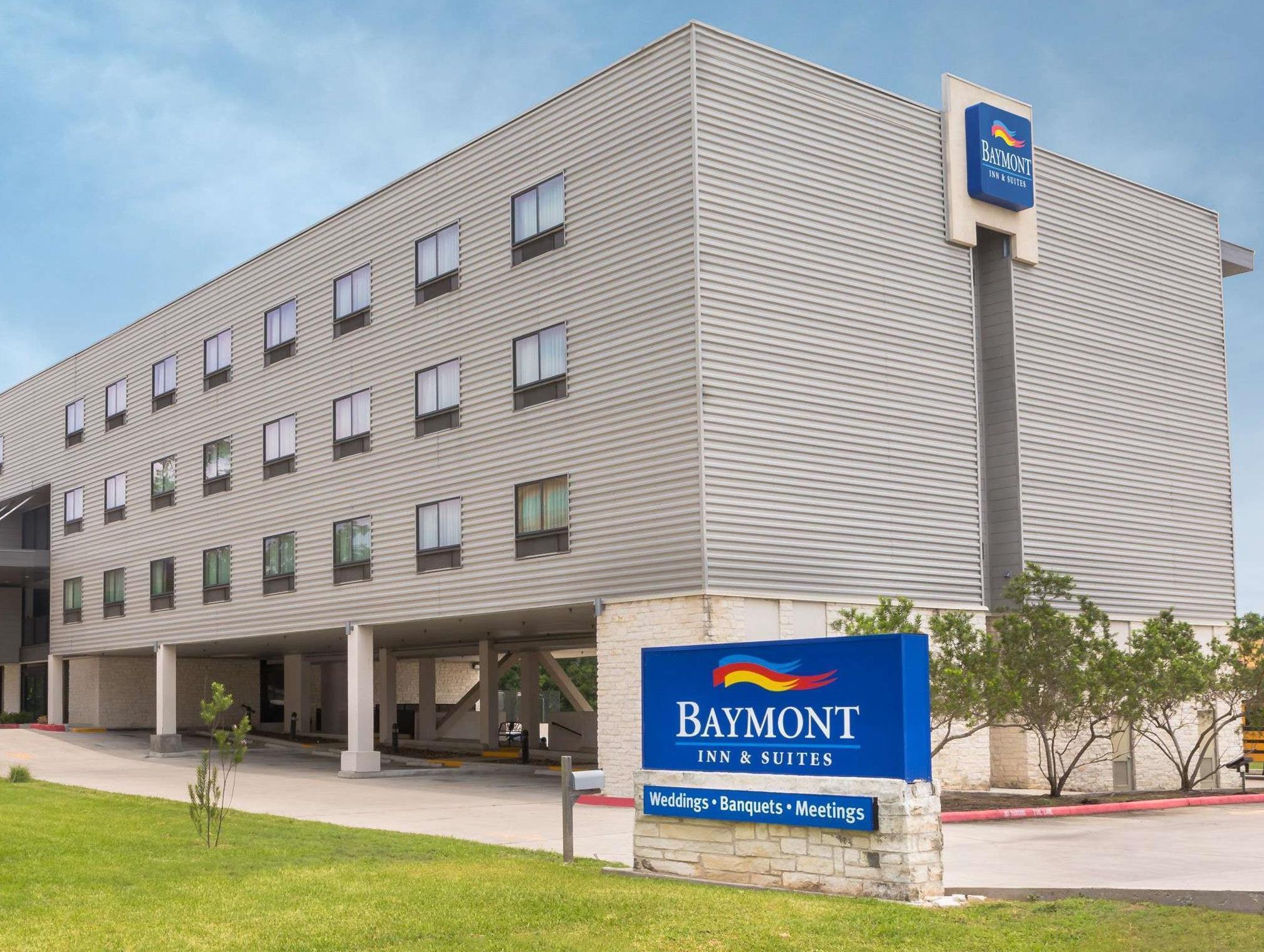 Baymont By Wyndham Columbus Hotel Екстериор снимка