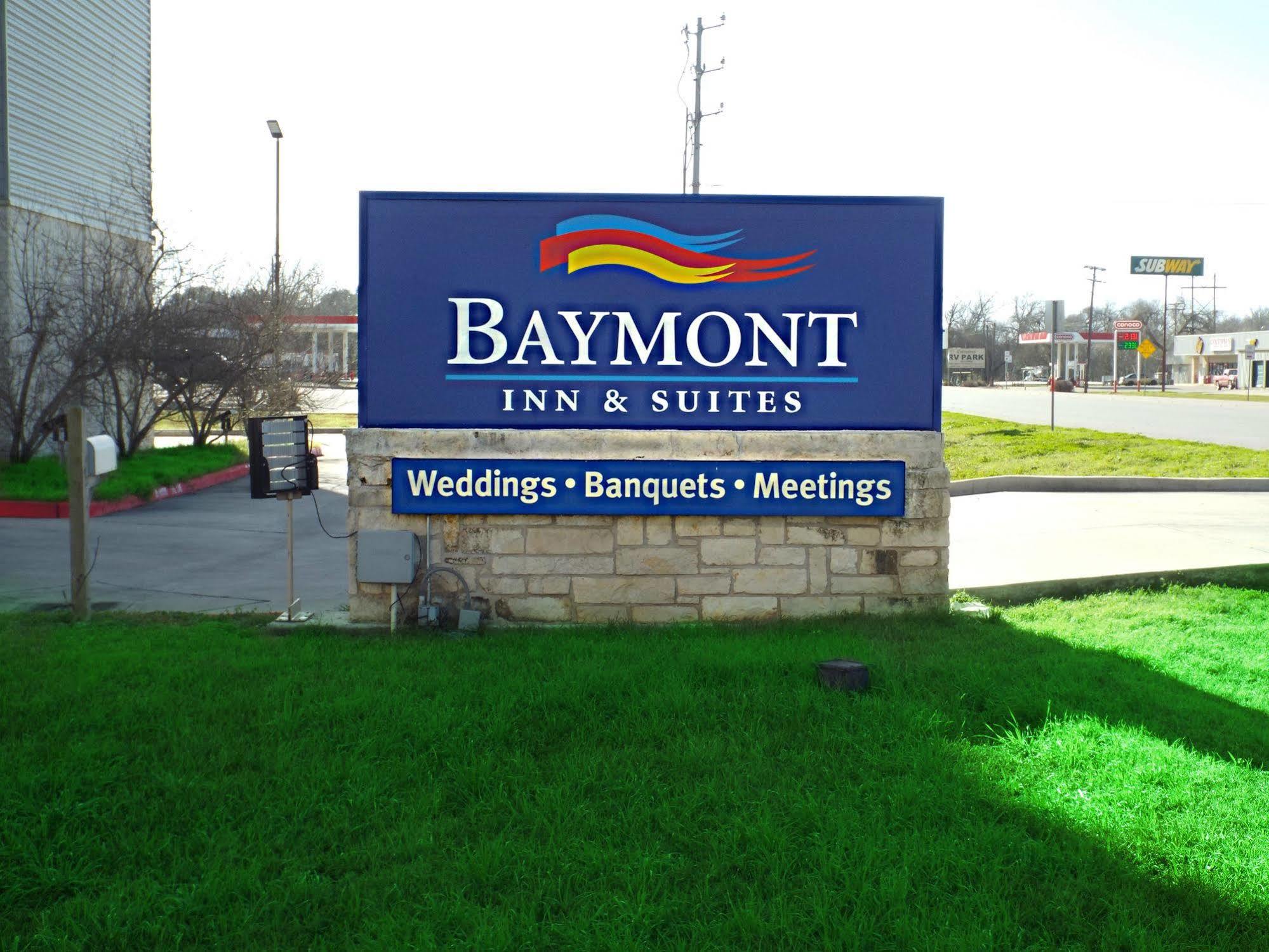 Baymont By Wyndham Columbus Hotel Екстериор снимка
